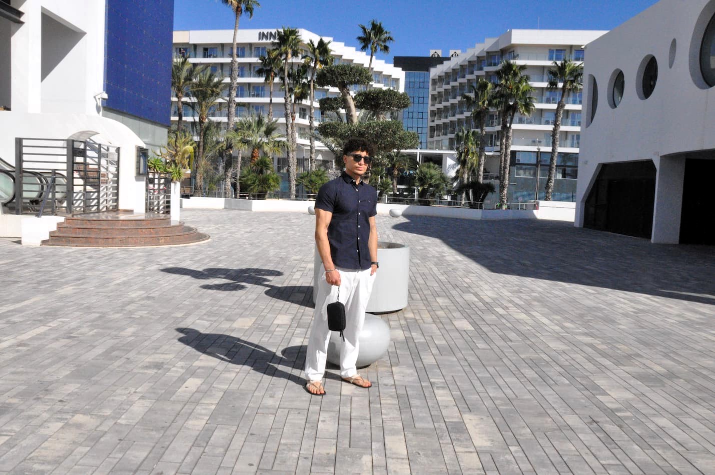 CAFFEÏNE Lifestyle Editorial Image 2